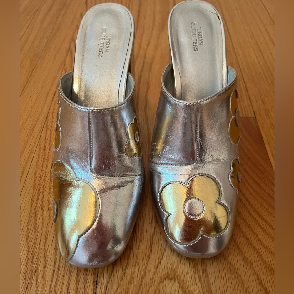 Metallic Flower Power Mules